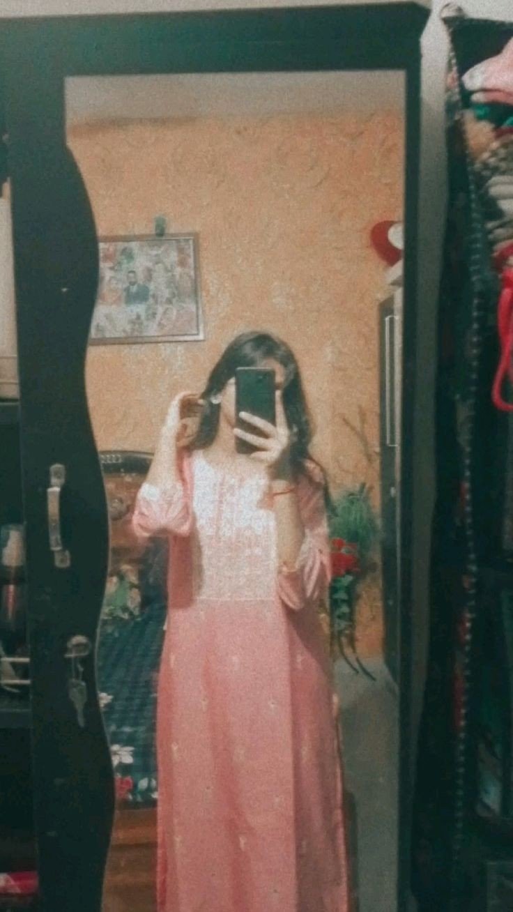 hide face girl pic