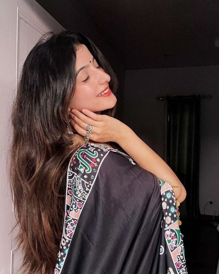 profile ladki ki photo