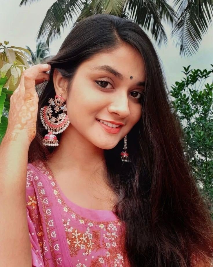 real girl pic for profile picture