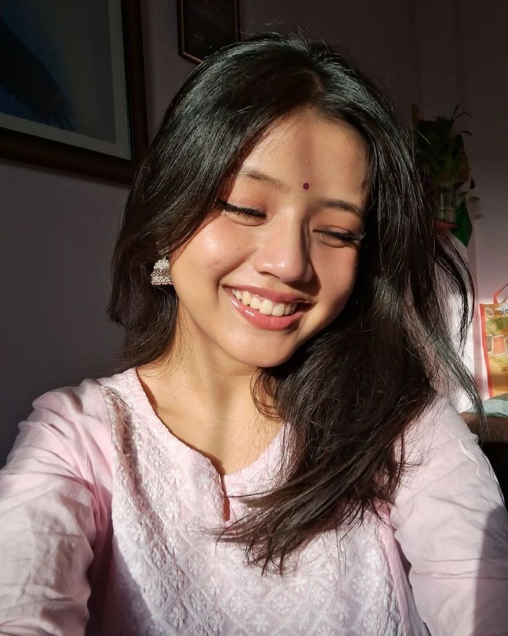 real girl pic for profile picture